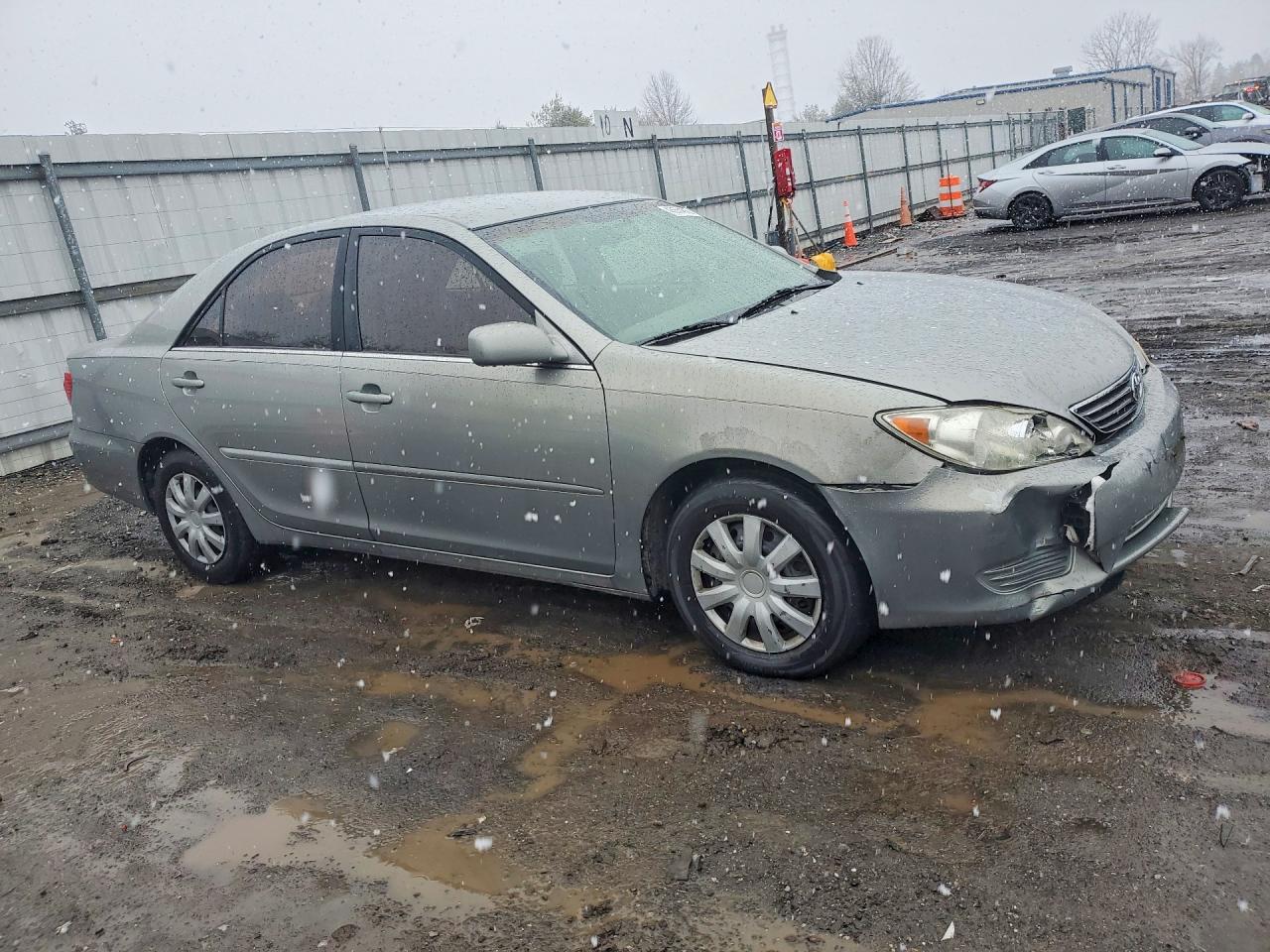 2005 TOYOTA CAMRY LE photo 7