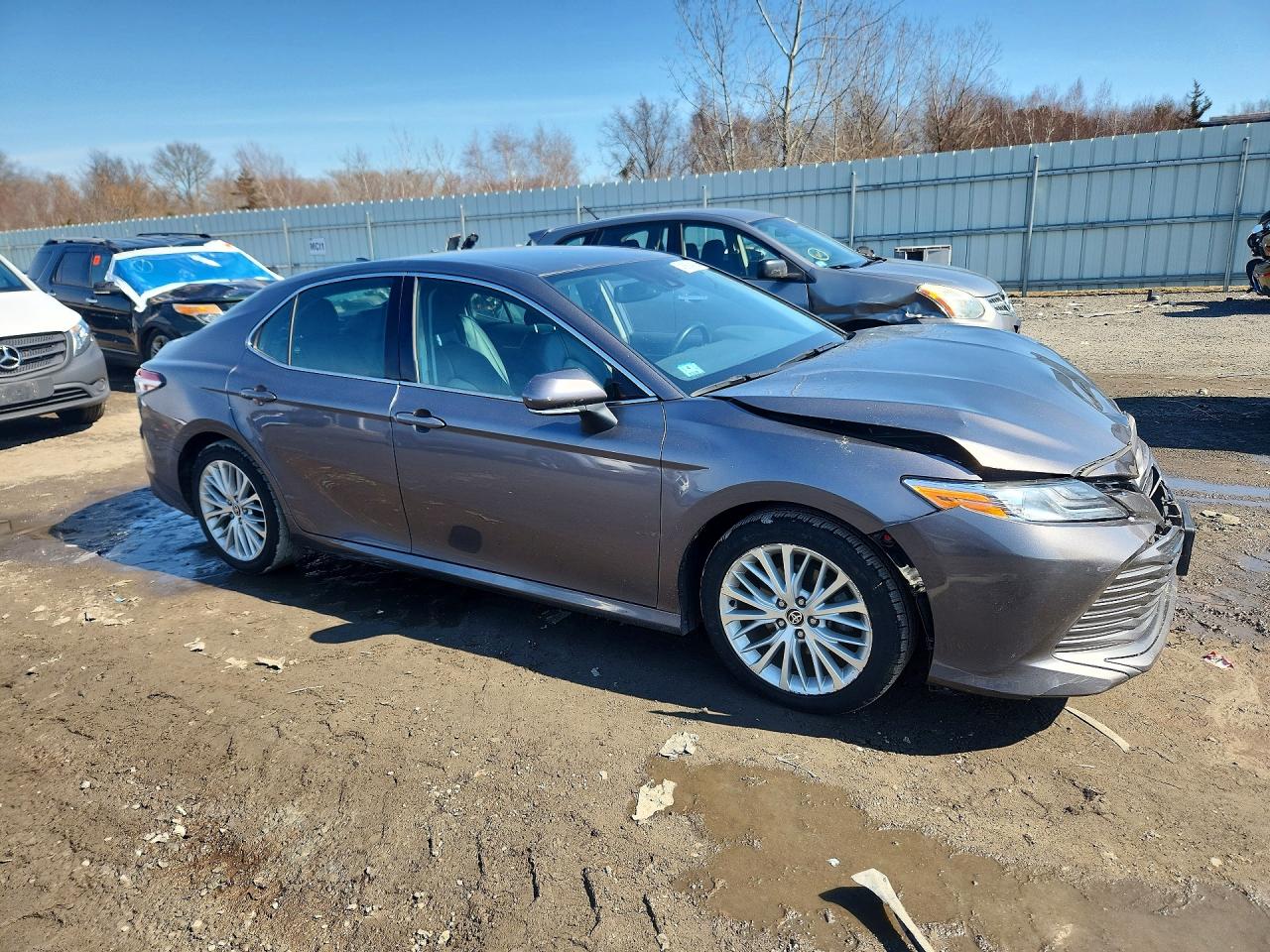 2020 TOYOTA CAMRY XLE photo 7
