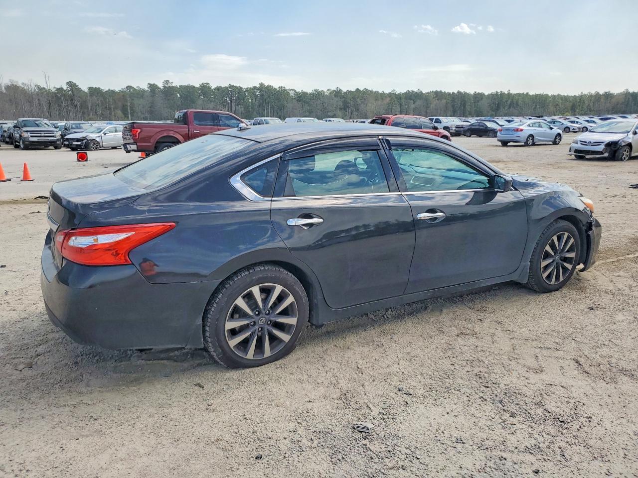 2017 NISSAN ALTIMA 2.5 photo 3