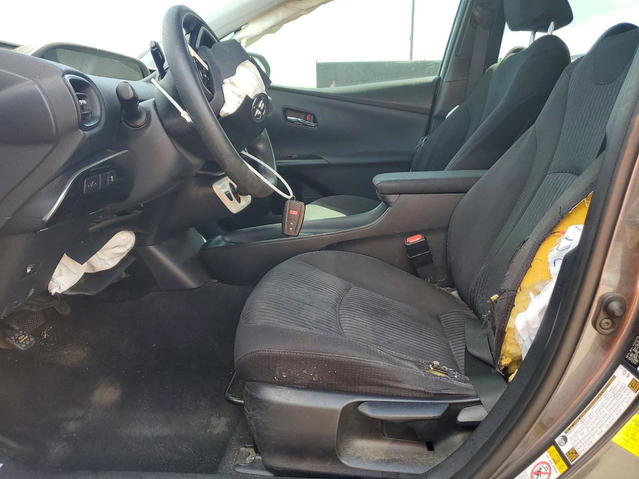2016 TOYOTA PRIUS TWO ECO photo 7