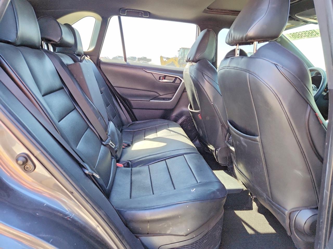 2023 TOYOTA RAV4 PRIME SE photo 21
