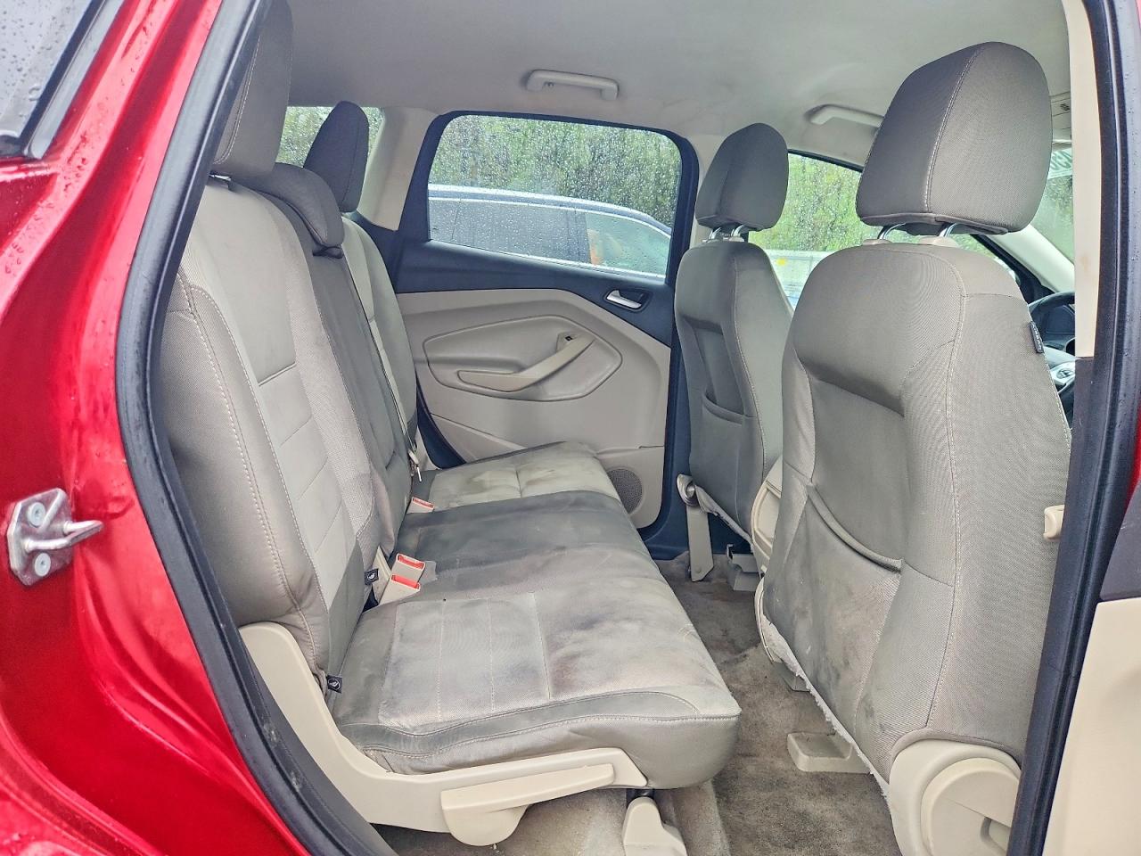 2015 FORD ESCAPE SE photo 31