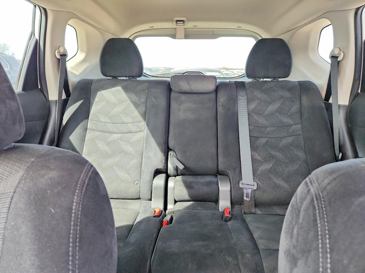 2014 NISSAN ROGUE S photo 19