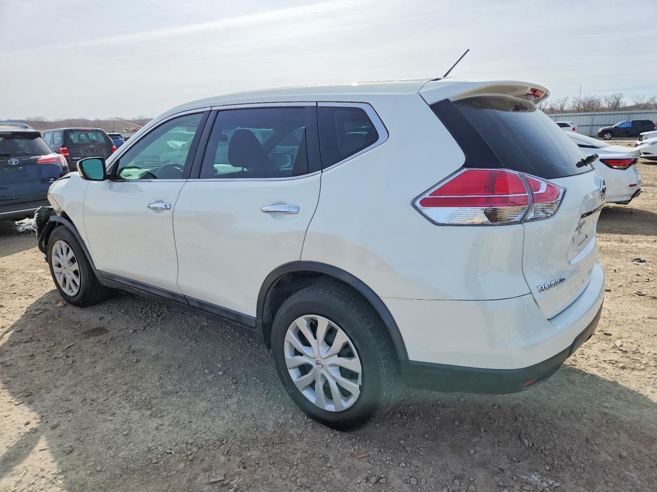 2014 NISSAN ROGUE S photo 3
