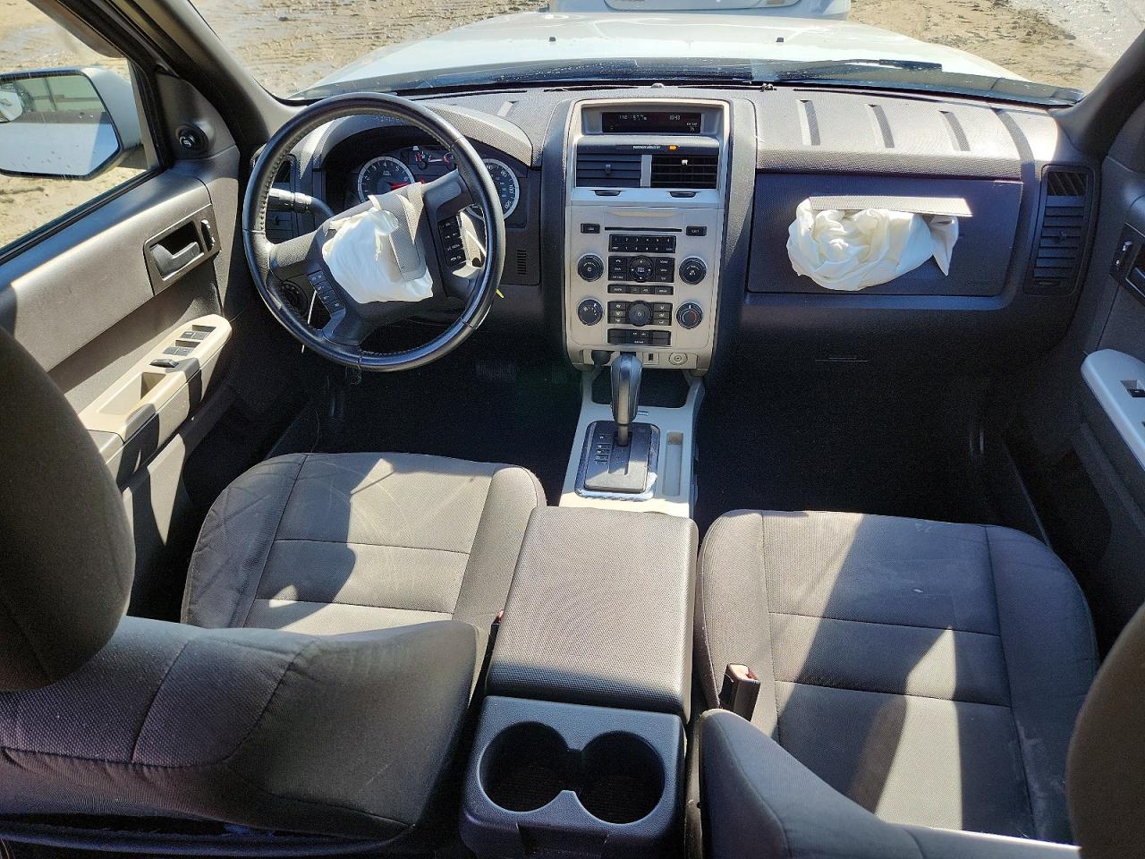 2012 FORD ESCAPE XLT photo 22