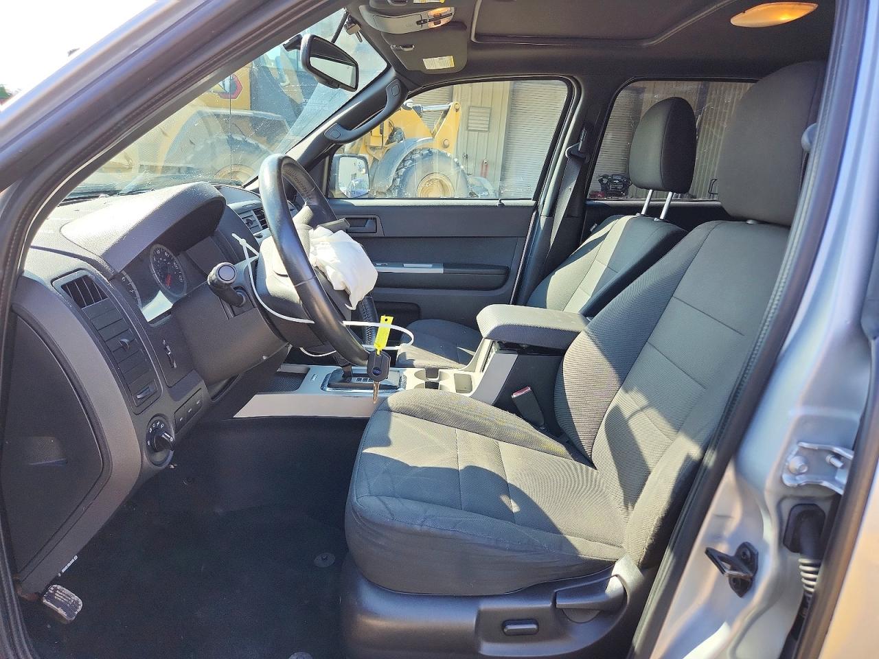 2012 FORD ESCAPE XLT photo 19