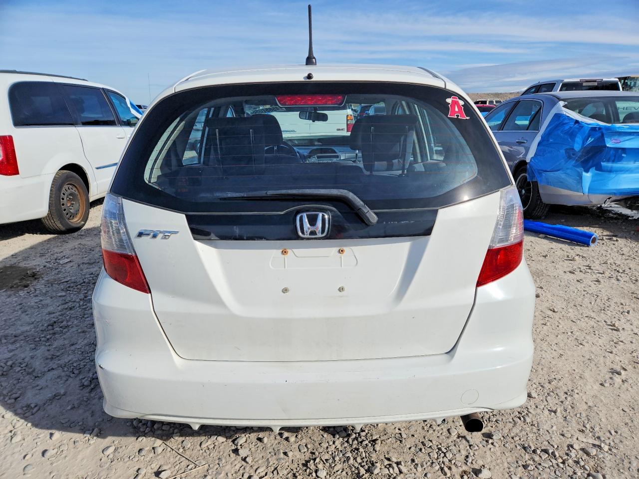 2013 HONDA FIT photo 11