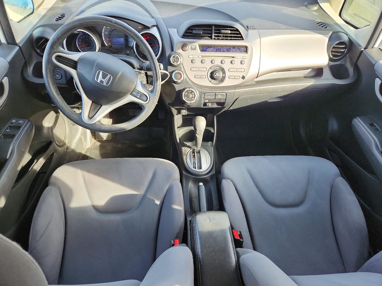 2013 HONDA FIT photo 15