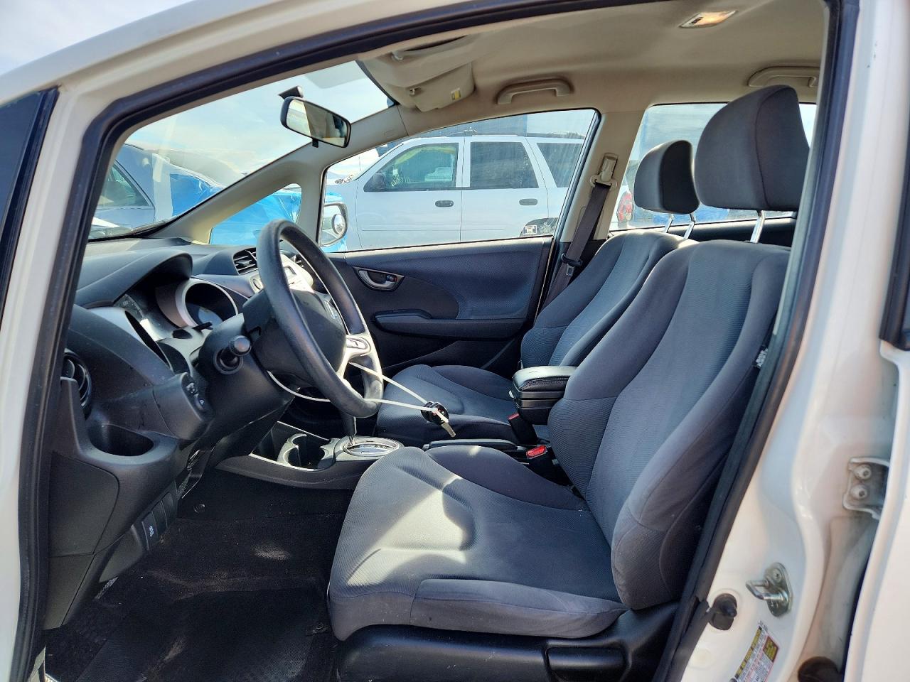 2013 HONDA FIT photo 13