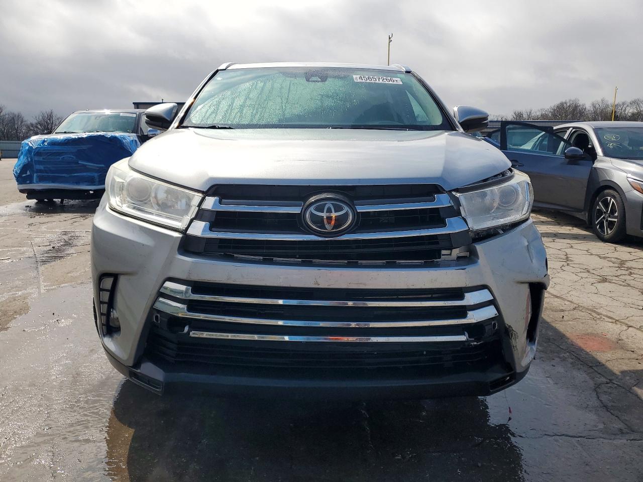 2017 TOYOTA HIGHLANDER XLE photo 9