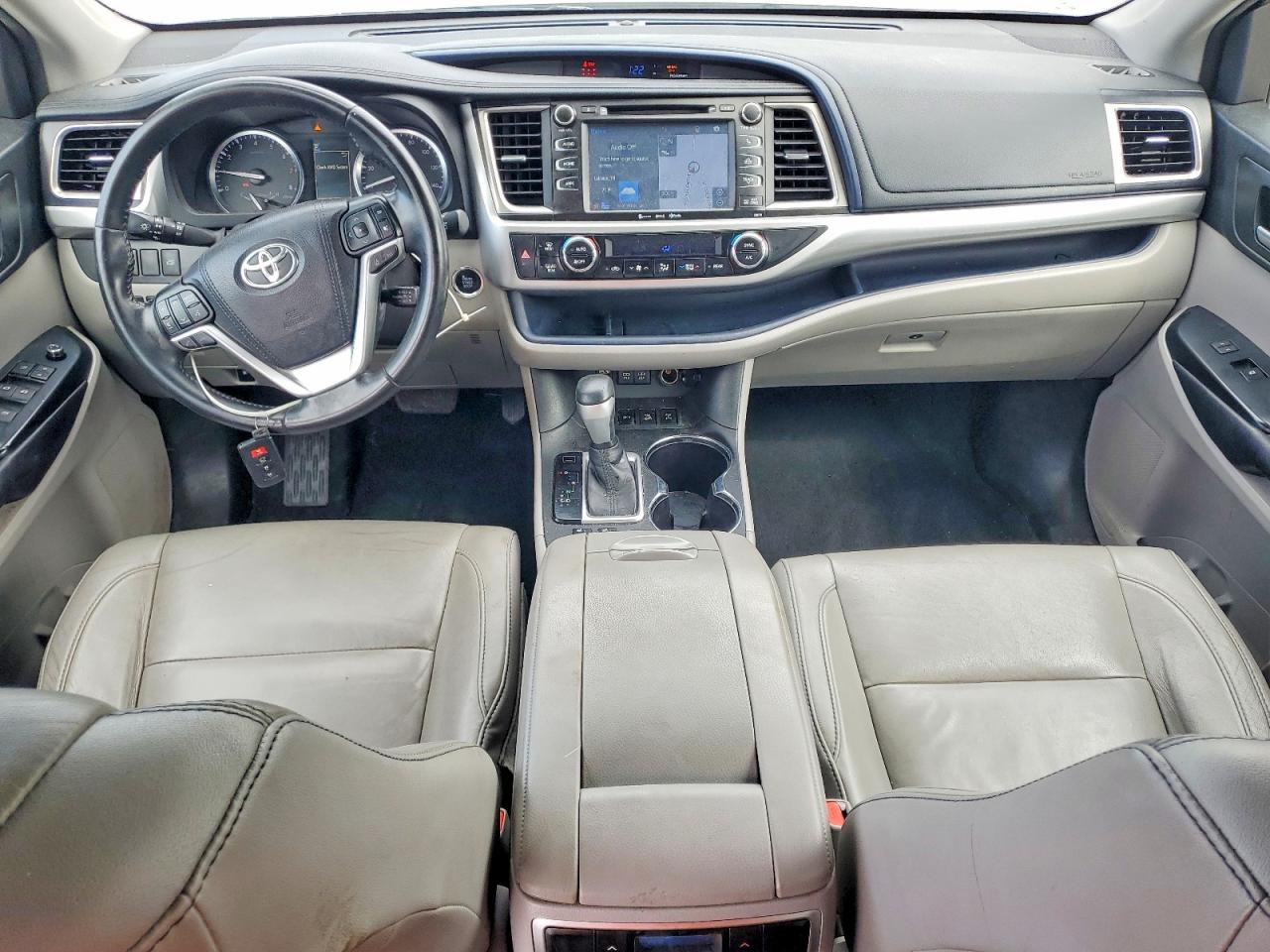 2017 TOYOTA HIGHLANDER XLE photo 15