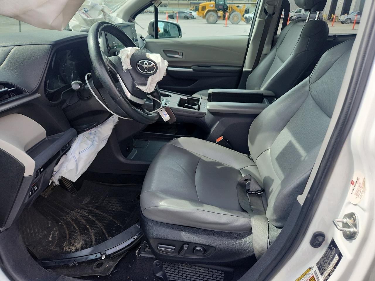2022 TOYOTA SIENNA XLE 8-PASSENGER photo 13