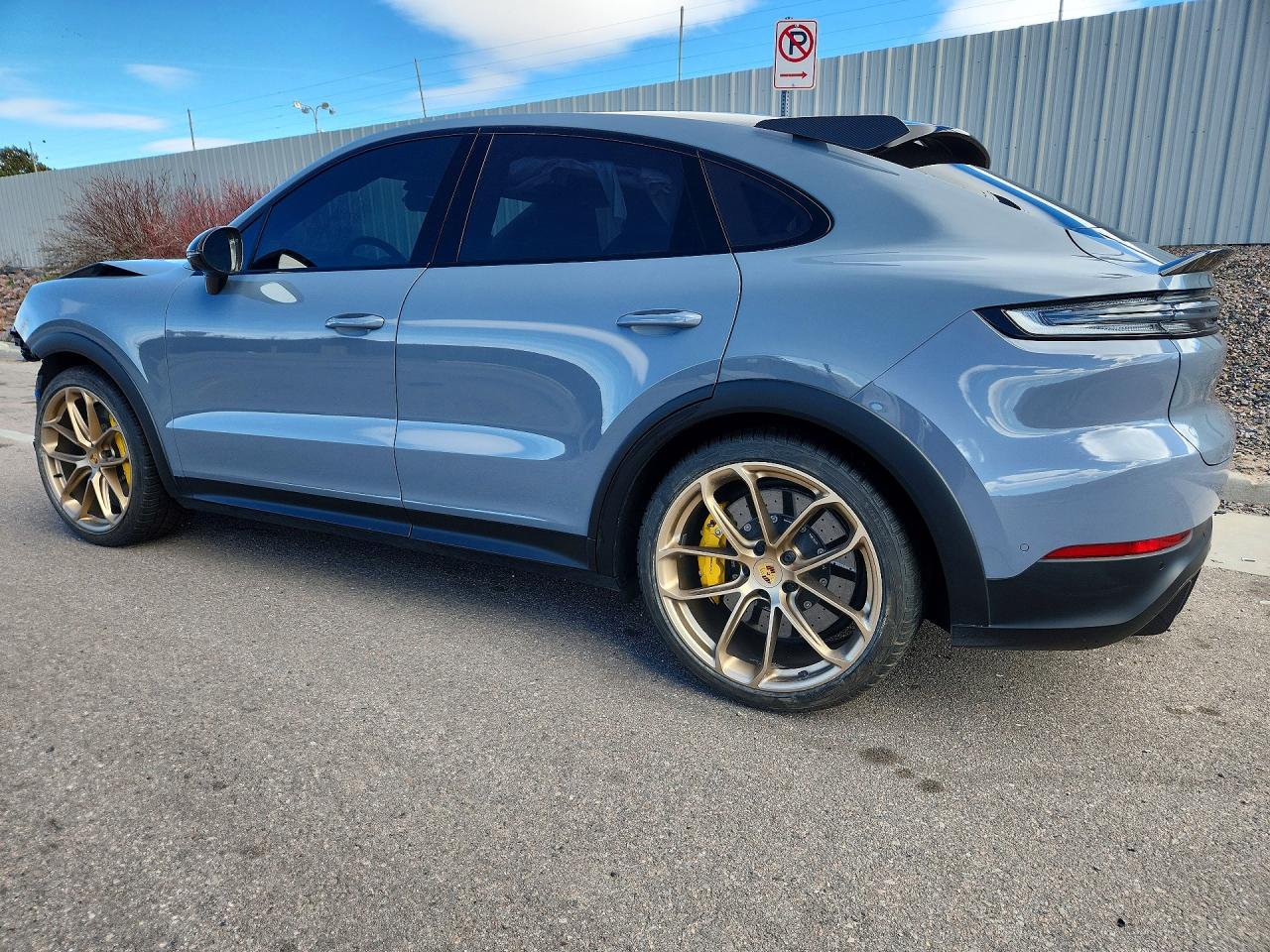2024 PORSCHE CAYENNE TURBO GT photo 2