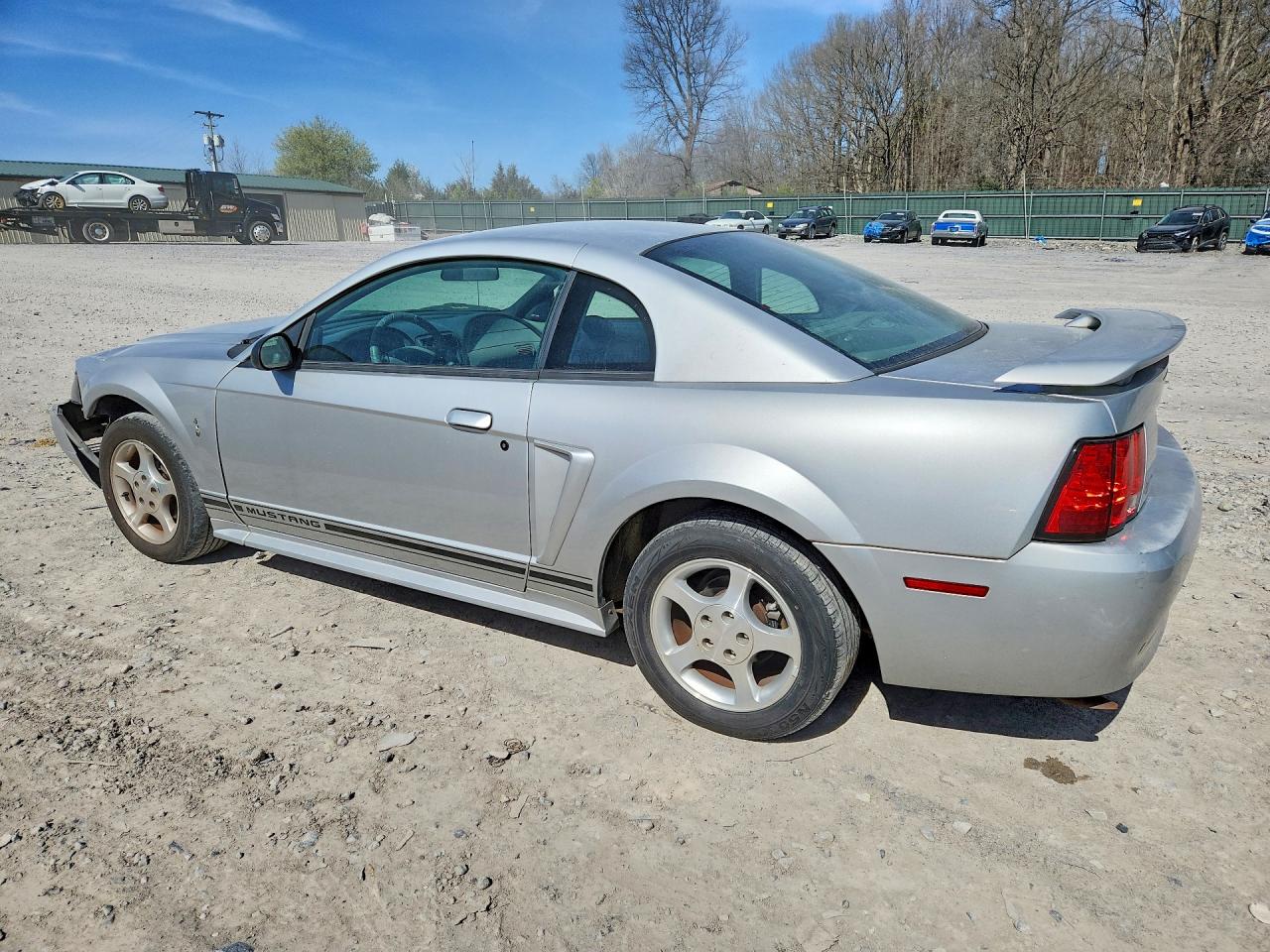 2001 FORD MUSTANG photo 2