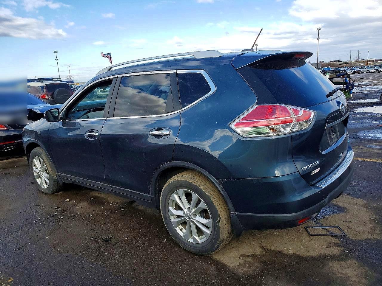 2014 NISSAN ROGUE SV photo 3