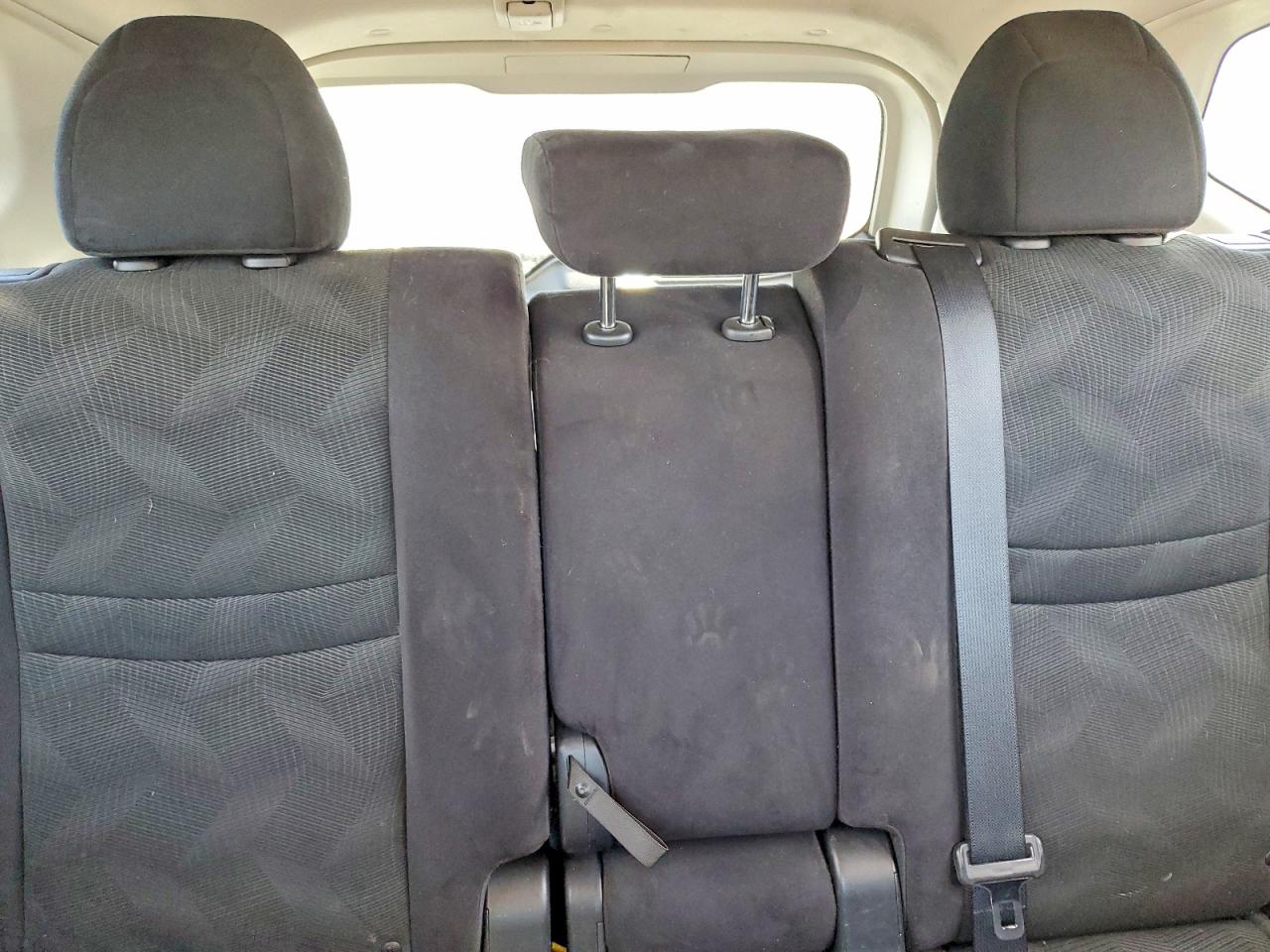 2014 NISSAN ROGUE SV photo 19