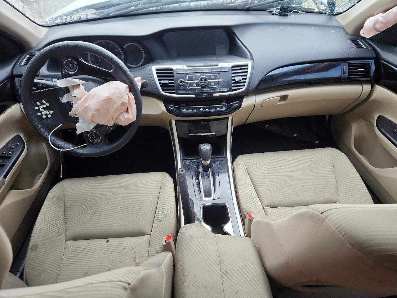 2016 HONDA ACCORD LX photo 8