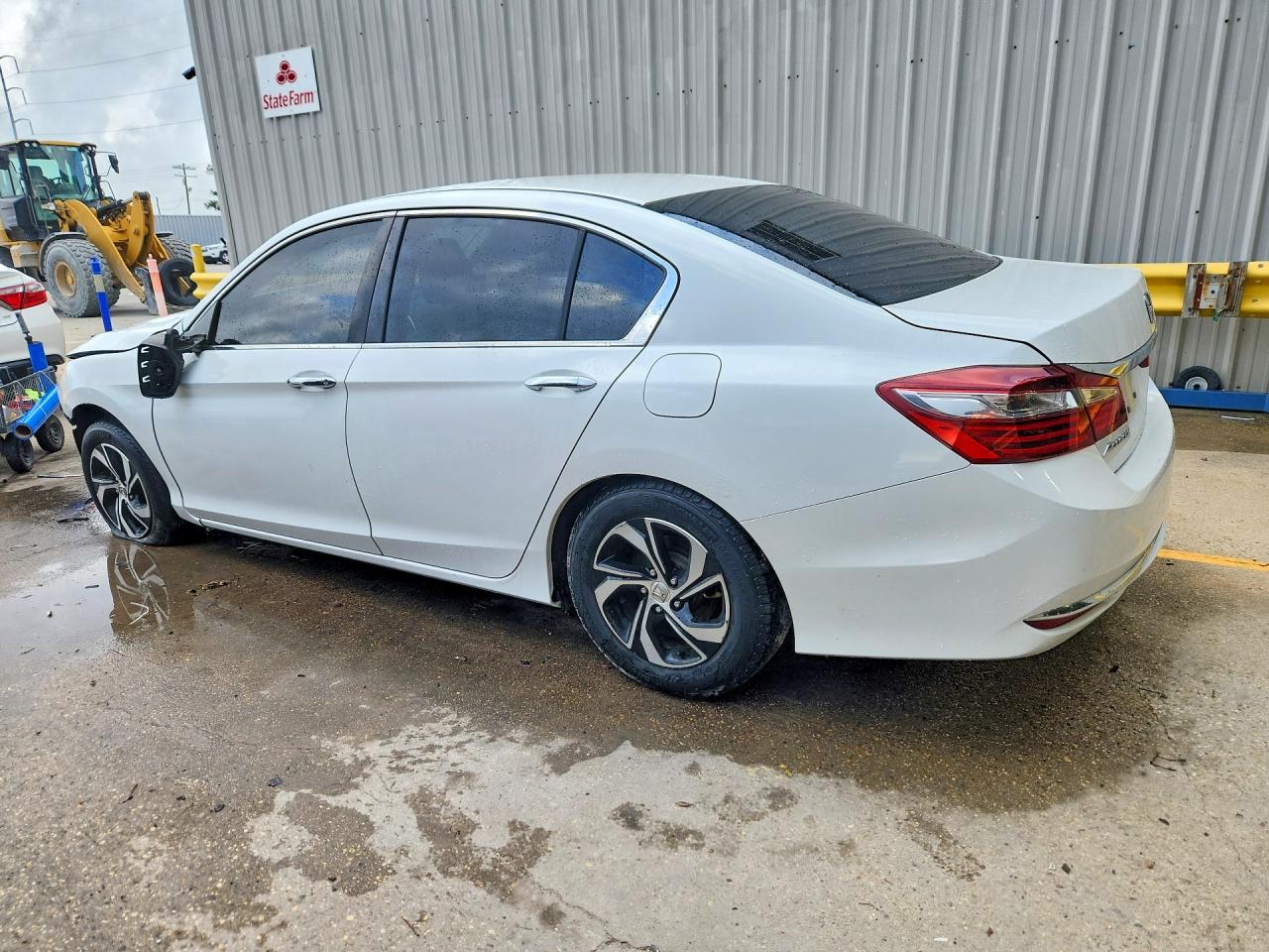 2016 HONDA ACCORD LX photo 2