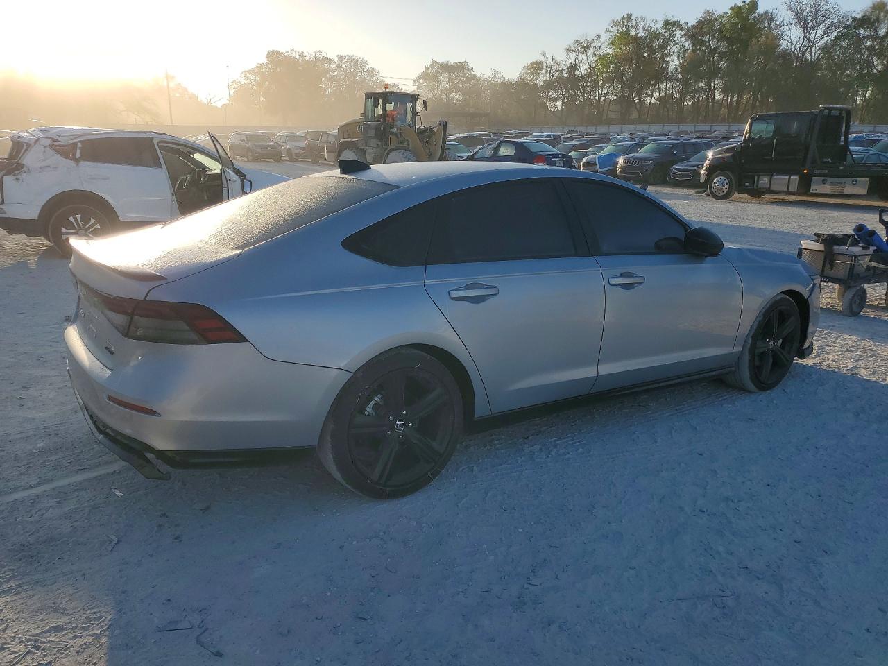 2025 HONDA ACCORD HYBRID SPORT-L photo 3