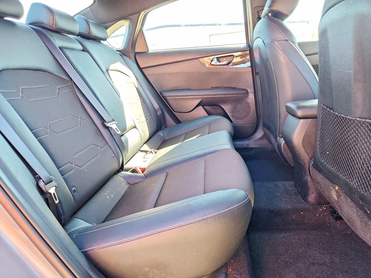 2023 KIA FORTE GT-LINE photo 10