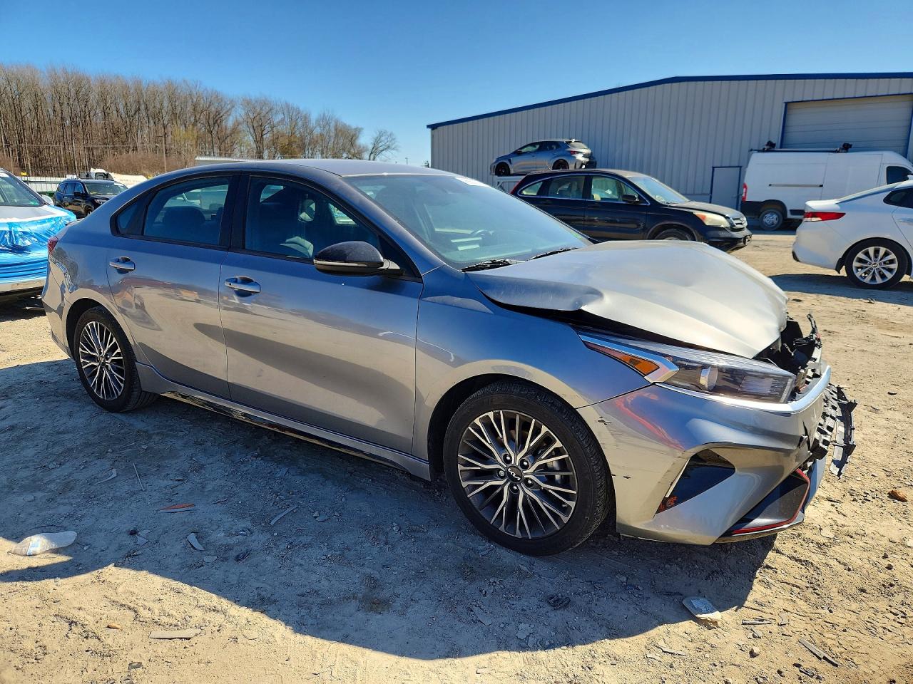 2023 KIA FORTE GT-LINE photo 4