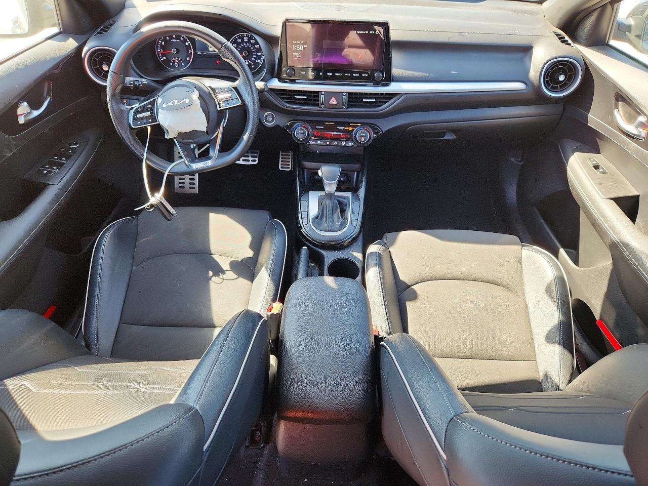 2023 KIA FORTE GT-LINE photo 8