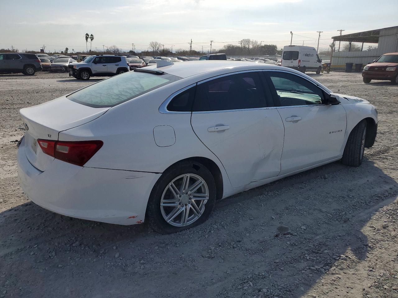 2016 CHEVROLET MALIBU LT photo 5