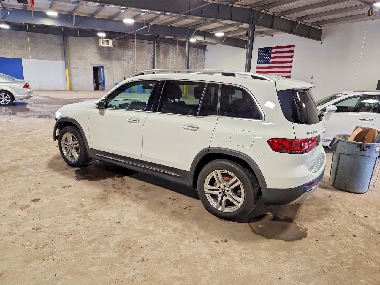 2020 MERCEDES-BENZ GLB 250 4MATIC photo 4