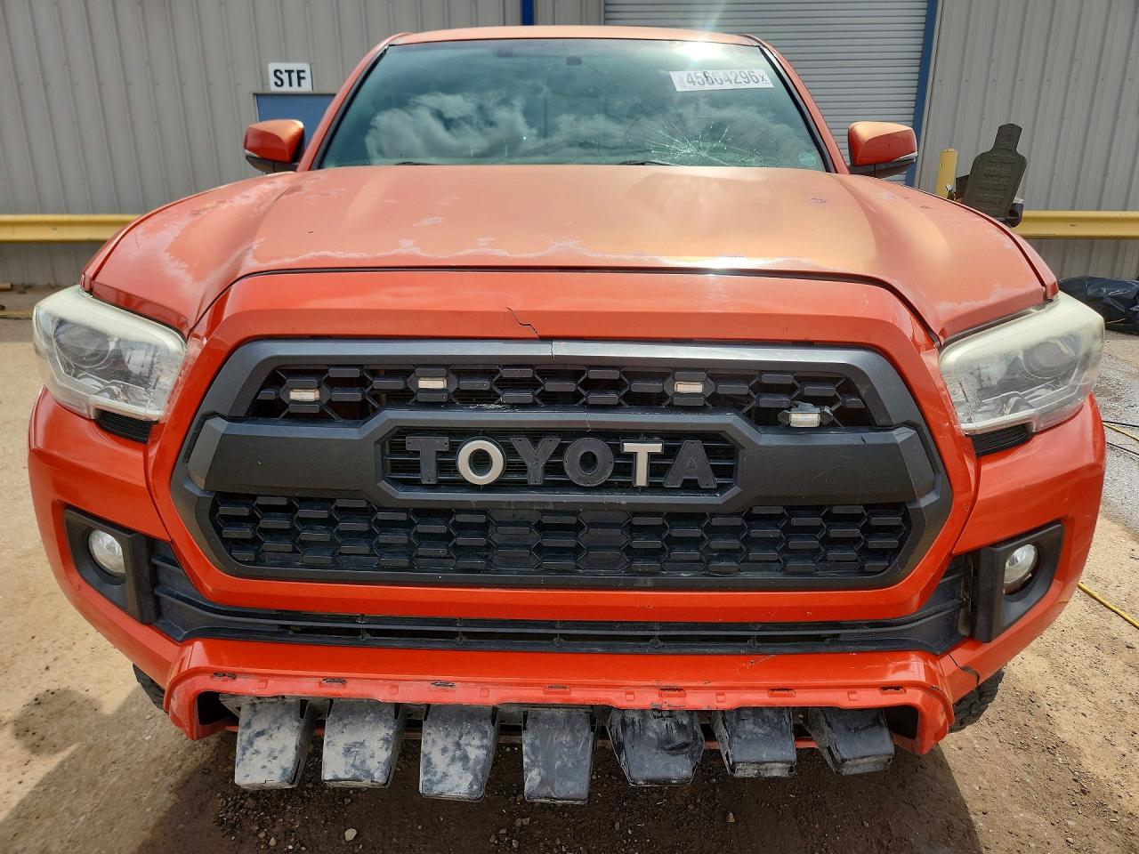 2017 TOYOTA TACOMA TRD OFF-ROAD photo 9