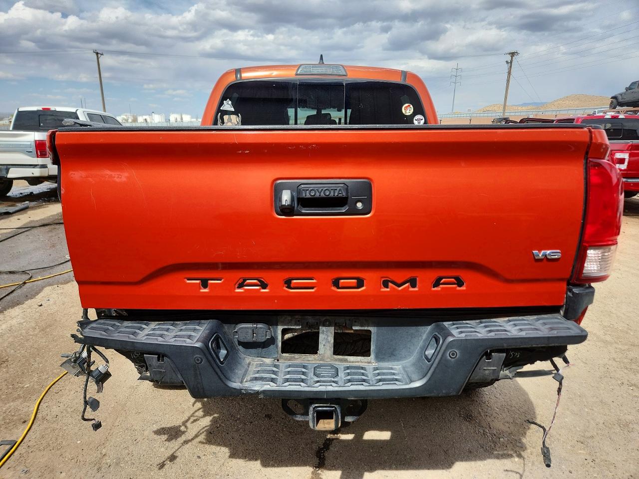 2017 TOYOTA TACOMA TRD OFF-ROAD photo 11