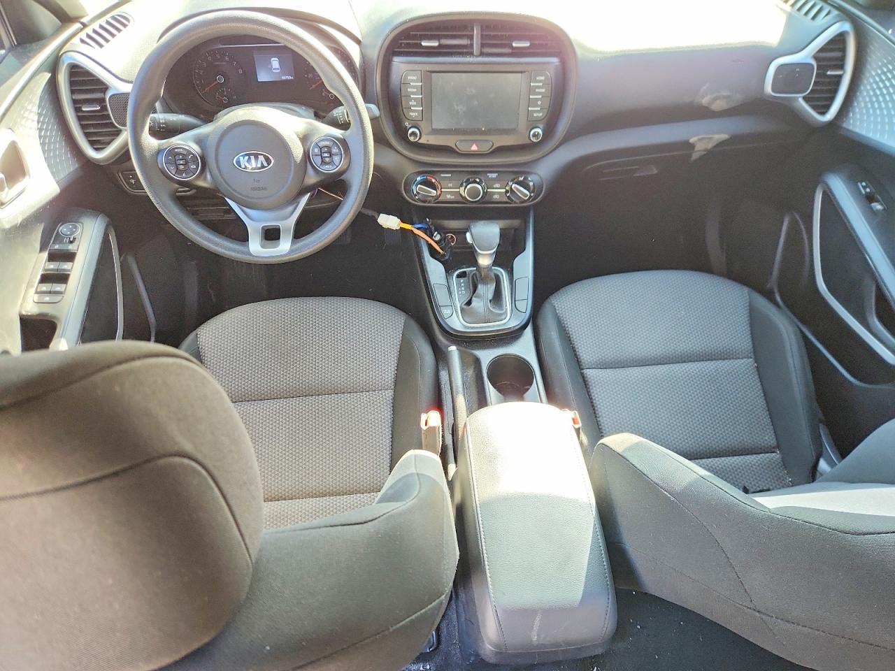 2020 KIA SOUL LX photo 8