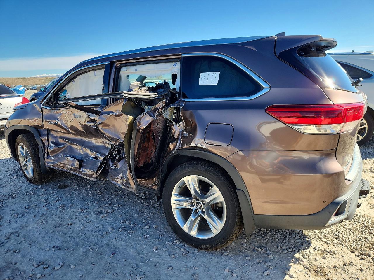 2018 TOYOTA HIGHLANDER HYBRID LIMITED photo 3