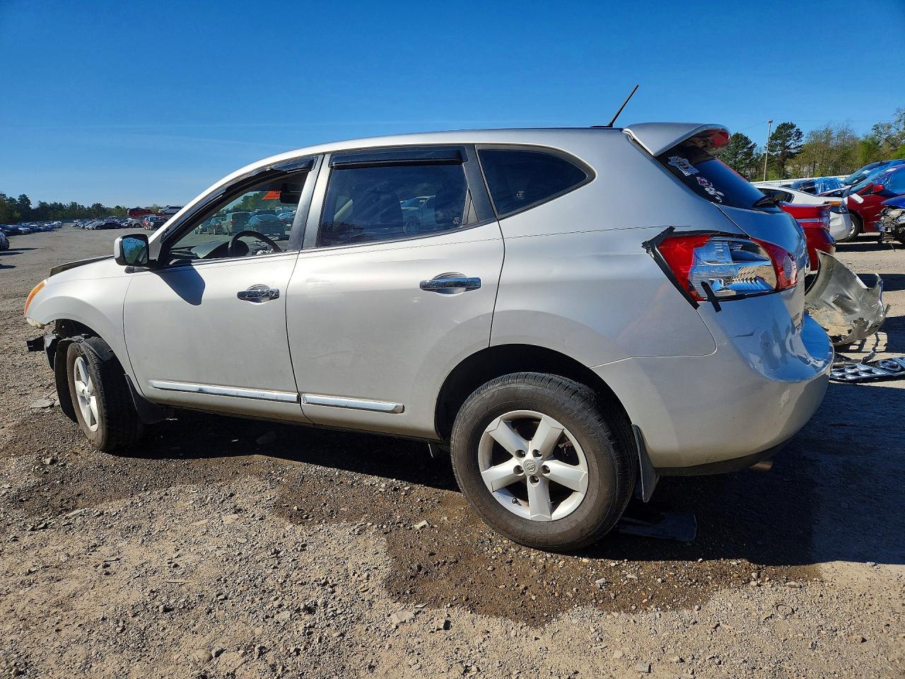 2013 NISSAN ROGUE S photo 2