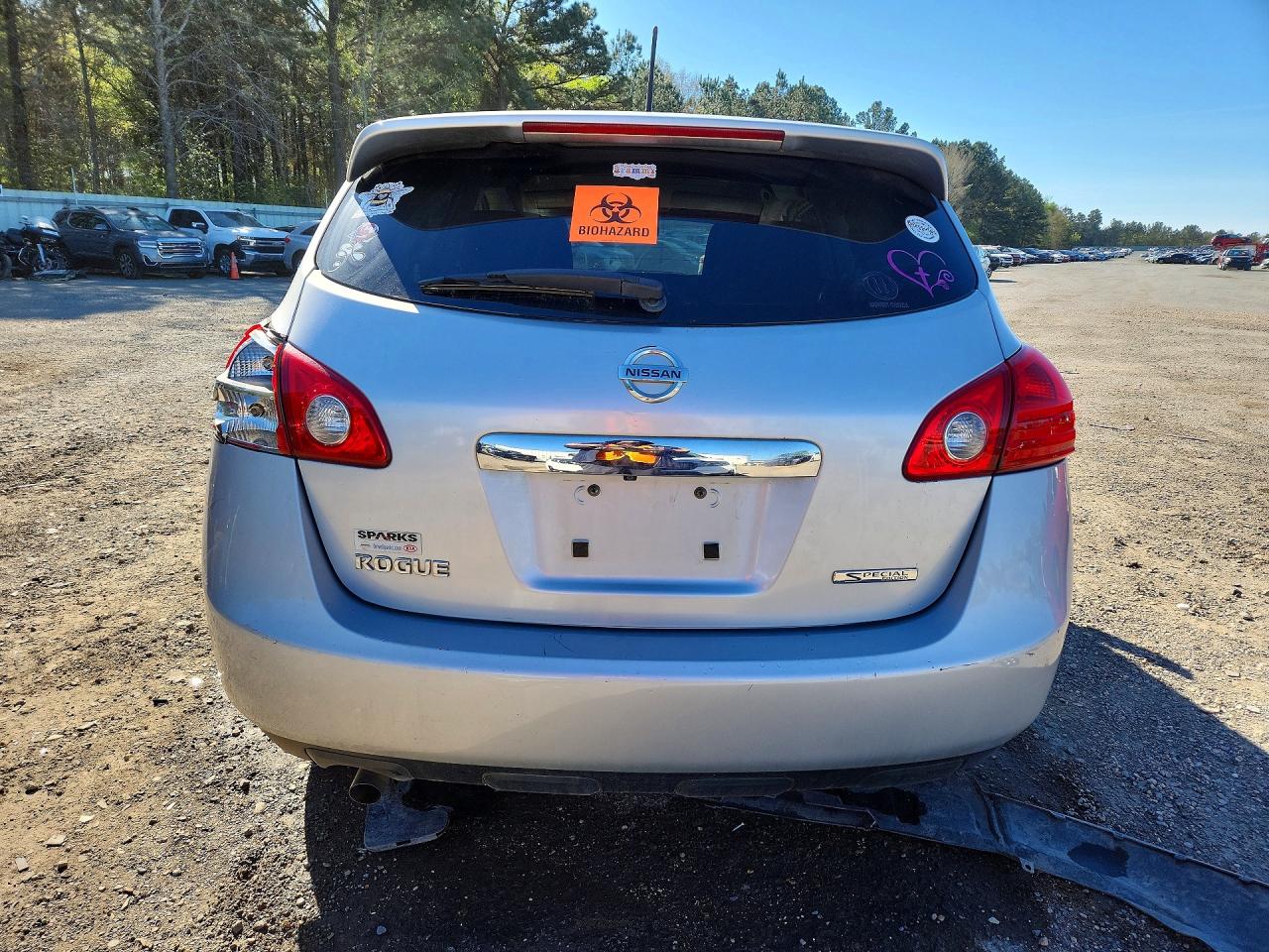 2013 NISSAN ROGUE S photo 6
