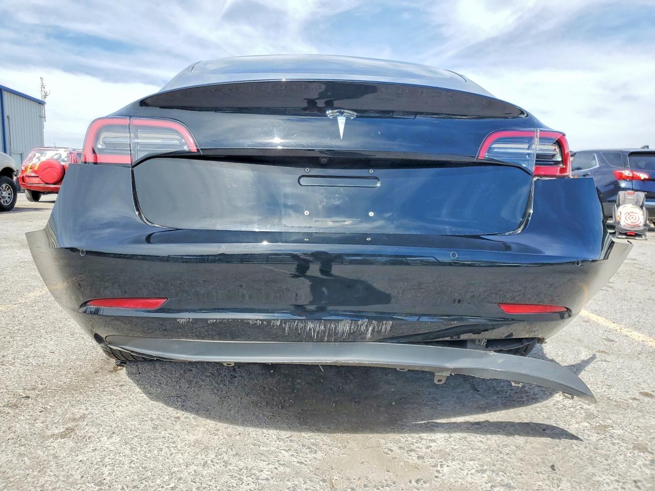 2018 TESLA MODEL 3 photo 11
