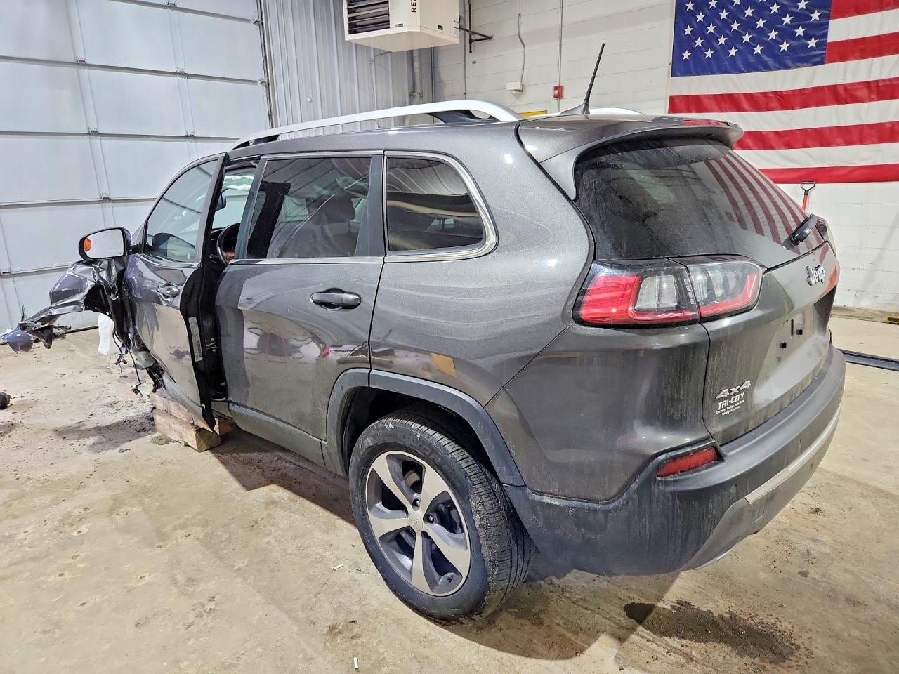 2019 JEEP CHEROKEE LIMITED photo 3