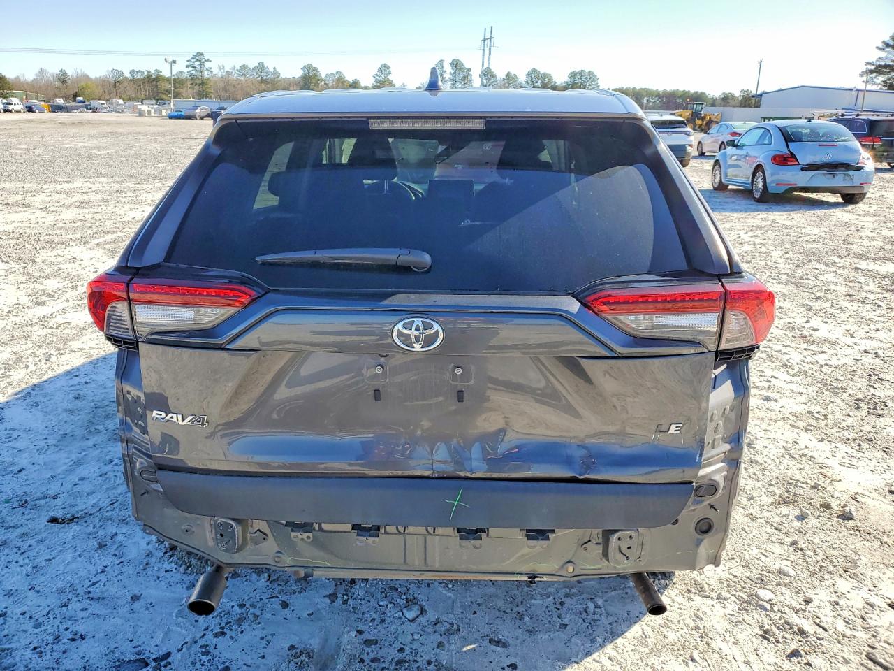 2022 TOYOTA RAV4 LE photo 6