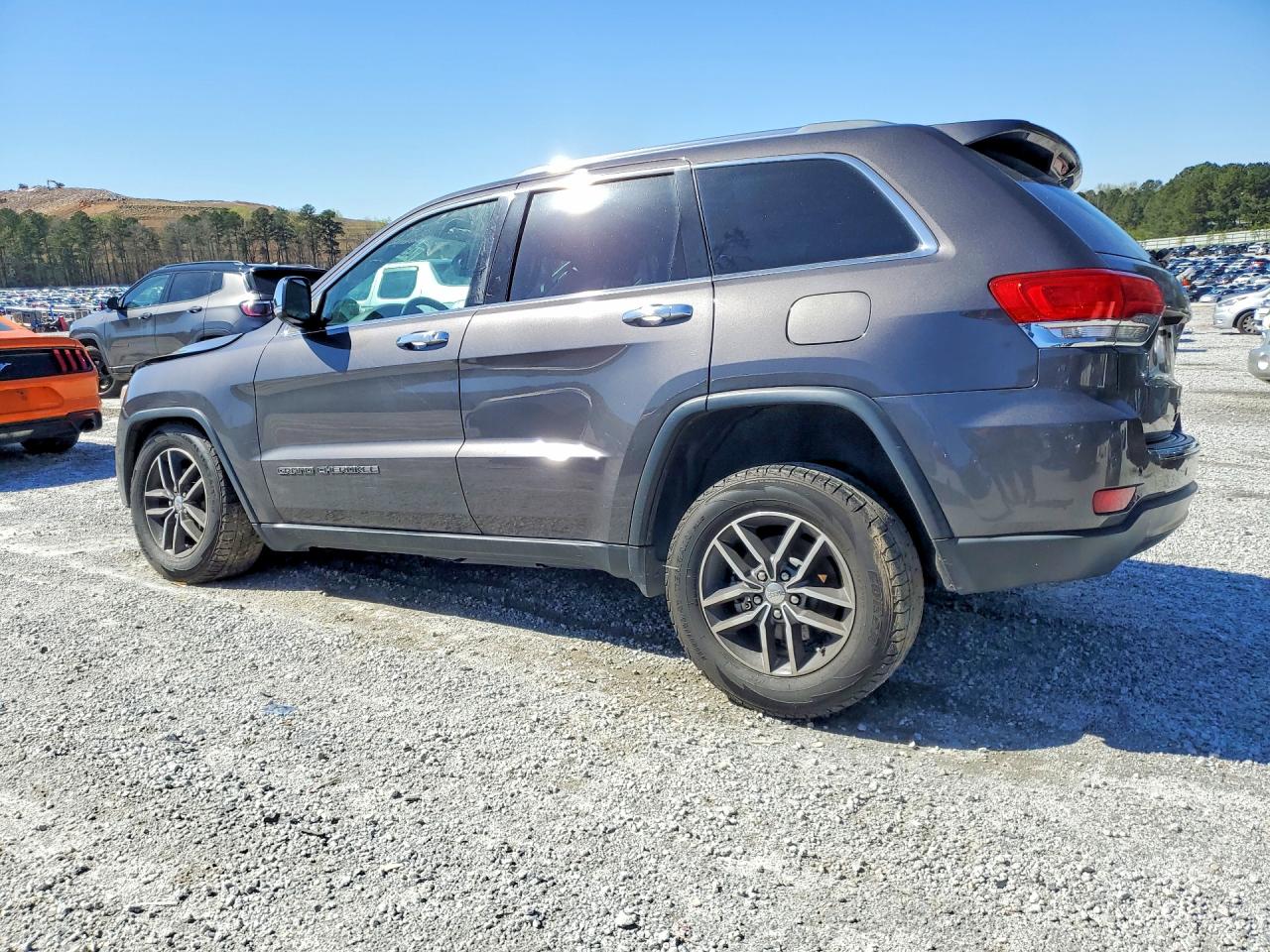 2018 JEEP GRAND CHEROKEE LIMITED photo 2