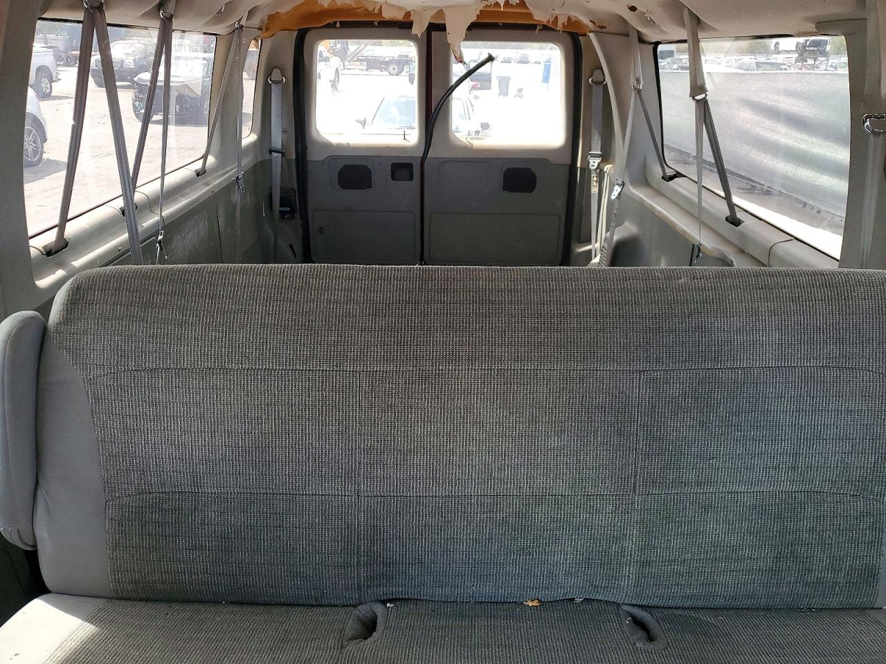 2003 FORD ECONOLINE E350 SUPER DUTY WAGON photo 19