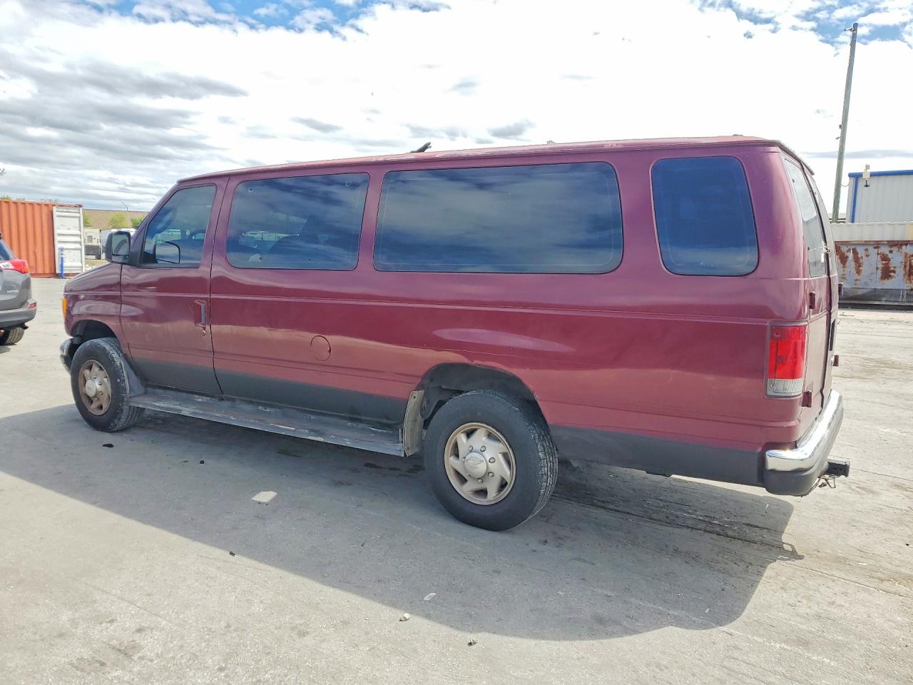 2003 FORD ECONOLINE E350 SUPER DUTY WAGON photo 3