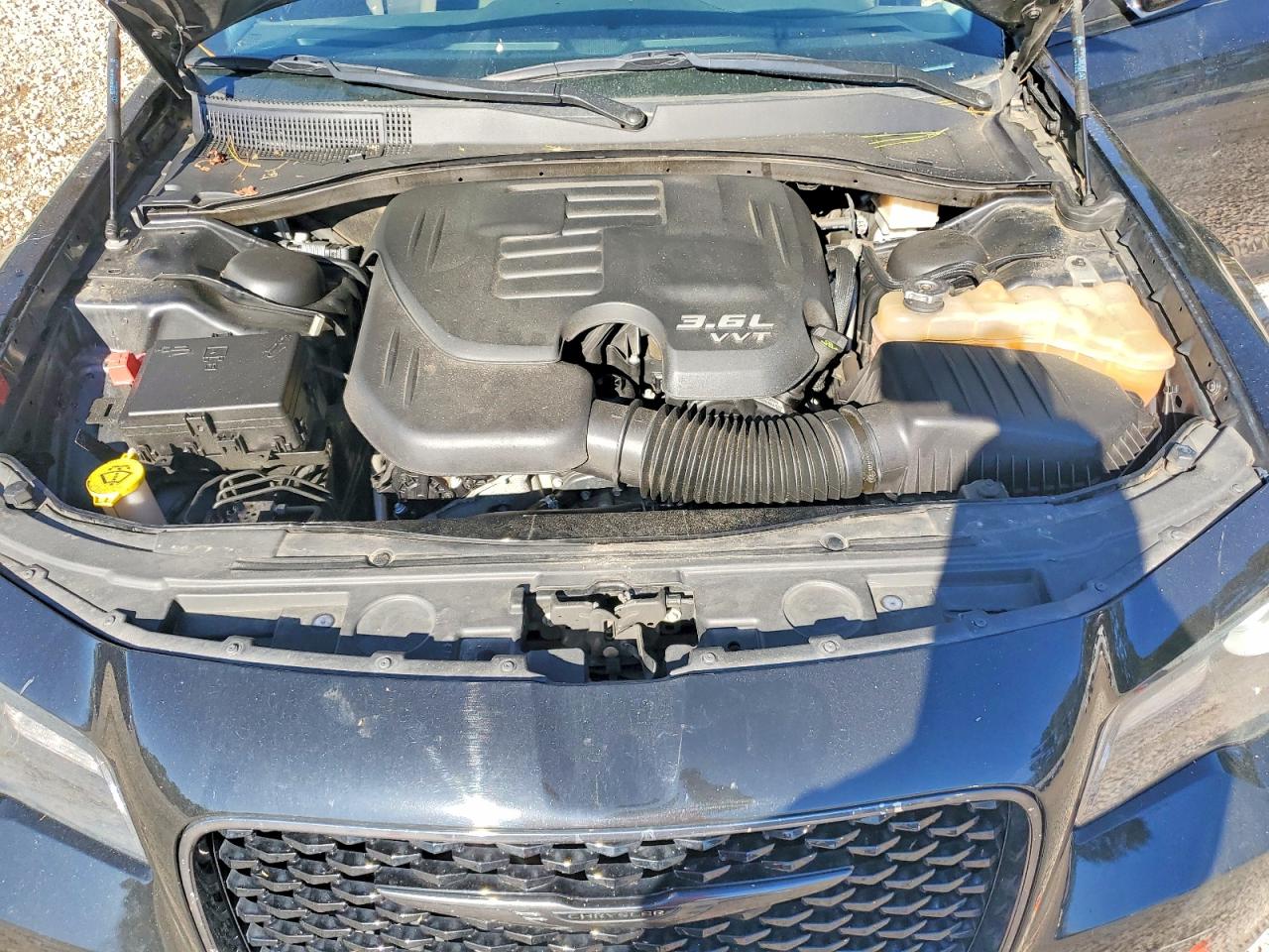 2020 CHRYSLER 300 TOURING photo 21
