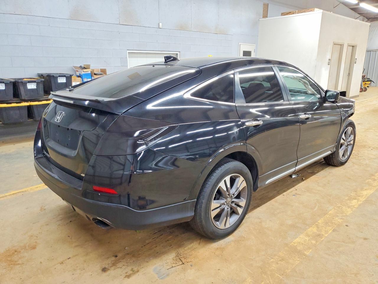 2014 HONDA CROSSTOUR EXL photo 3