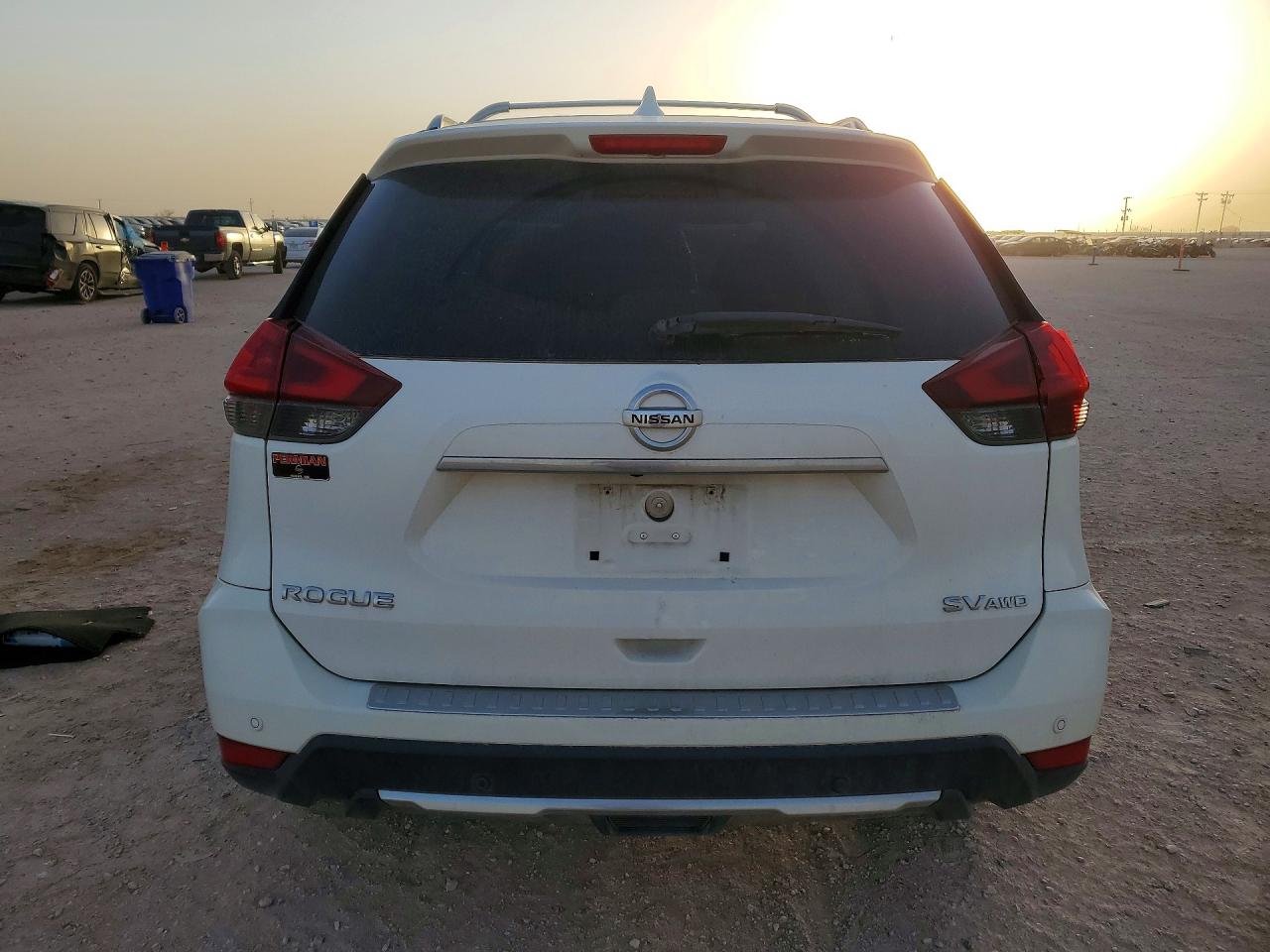 2019 NISSAN ROGUE SV photo 16