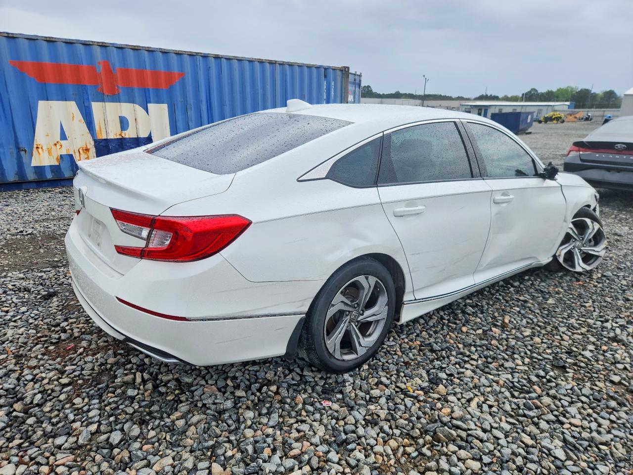 2018 HONDA ACCORD EX photo 3