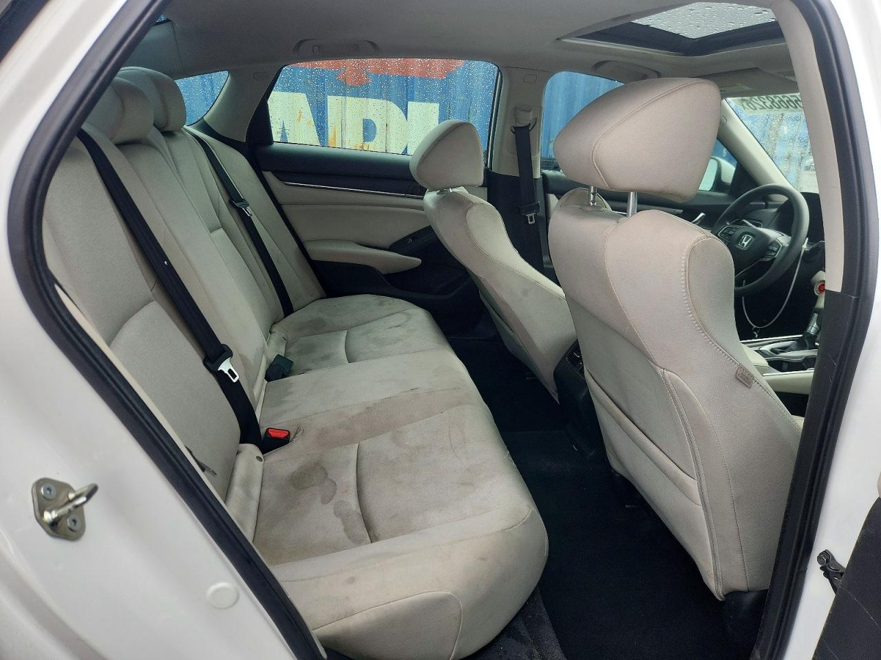 2018 HONDA ACCORD EX photo 10