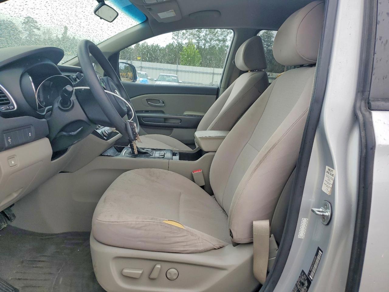 2016 KIA SEDONA LX photo 19