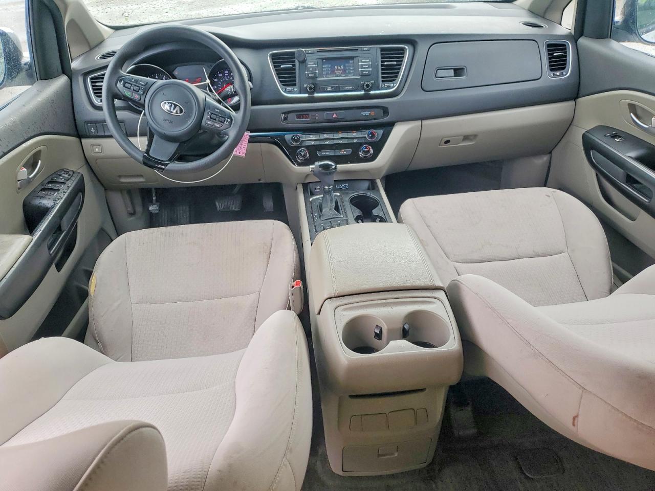 2016 KIA SEDONA LX photo 22