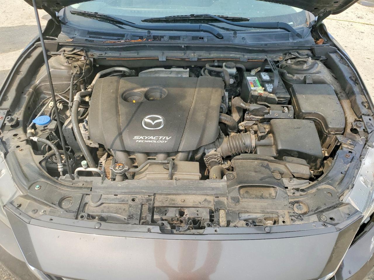 2014 MAZDA 3 SV photo 21