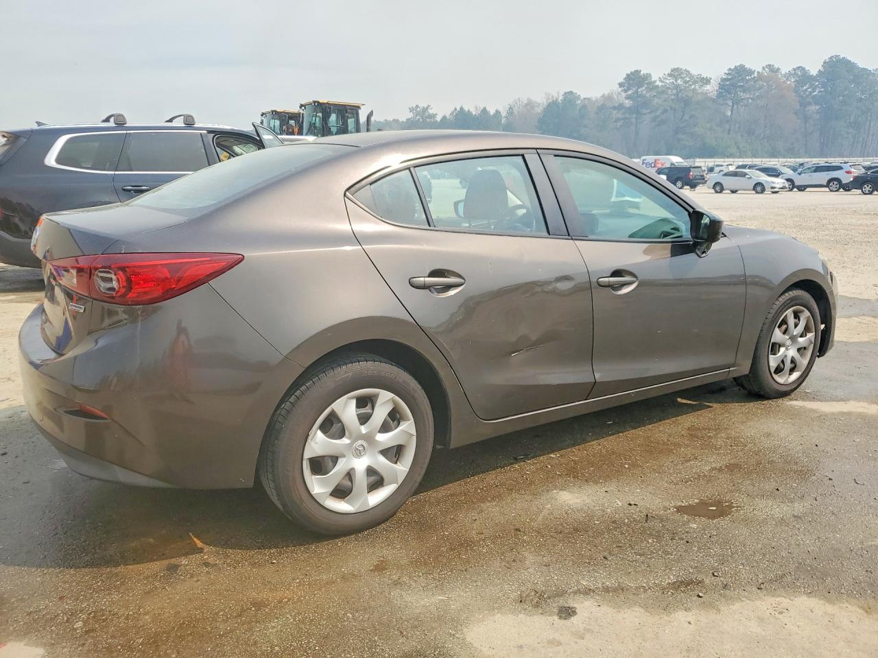 2014 MAZDA 3 SV photo 5