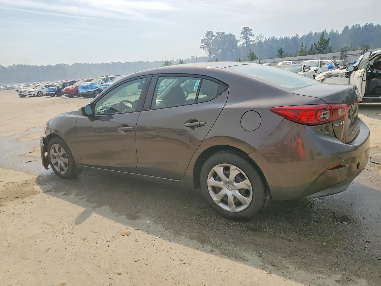 2014 MAZDA 3 SV photo 3